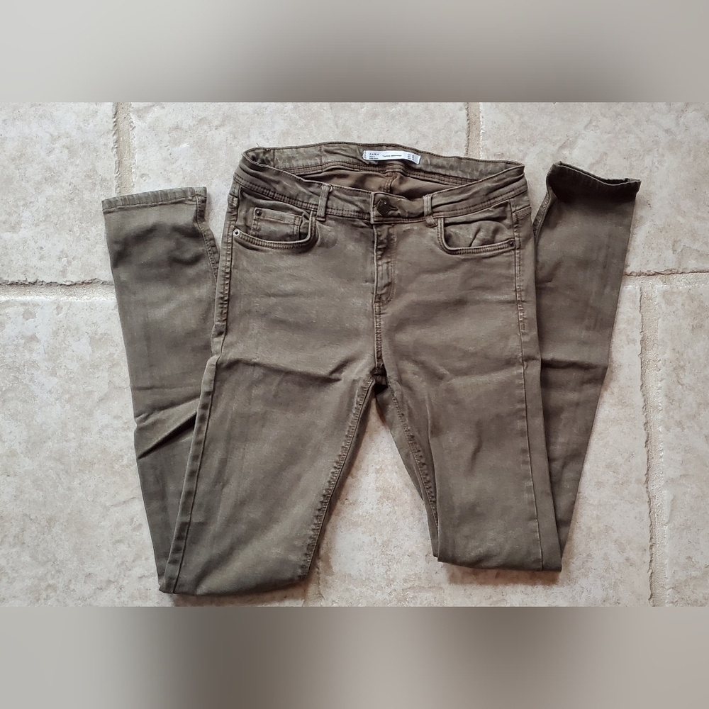 Zara Women's Skinny Olive Colored Pants Size 6